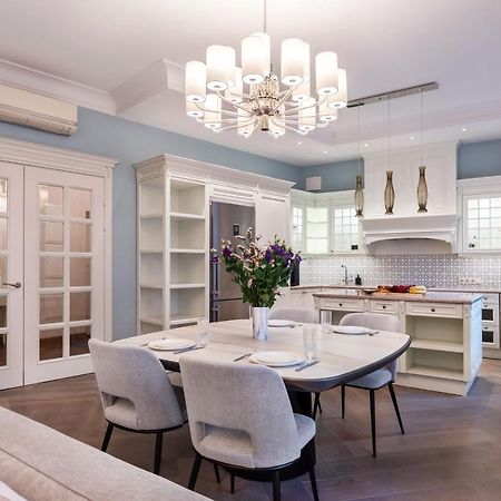 Luxury 2Bdr Heart Of Old Town Apartment Вилнюс Екстериор снимка