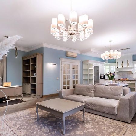 Luxury 2Bdr Heart Of Old Town Apartment Вилнюс Екстериор снимка