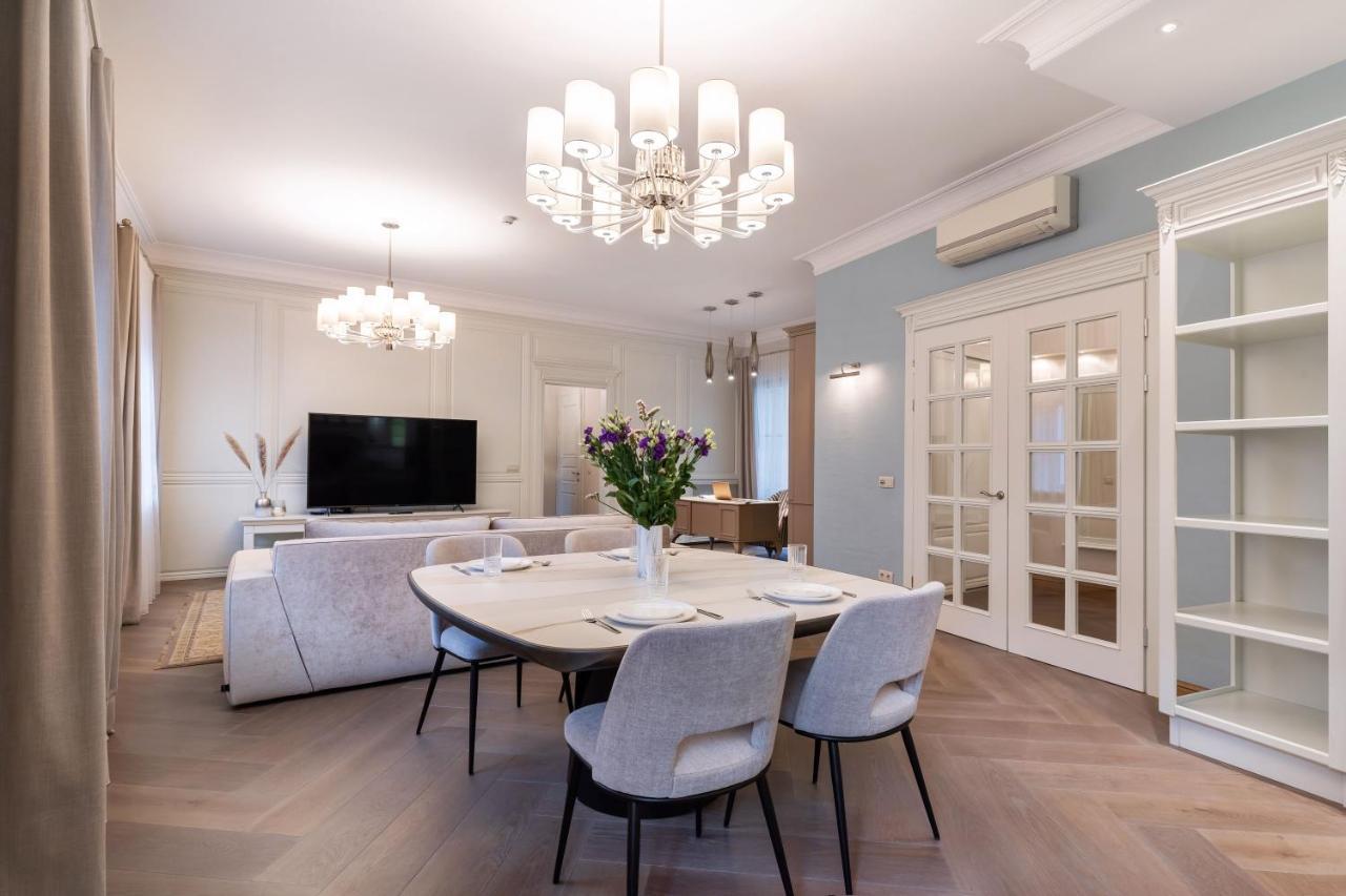 Luxury 2Bdr Heart Of Old Town Apartment Вилнюс Екстериор снимка