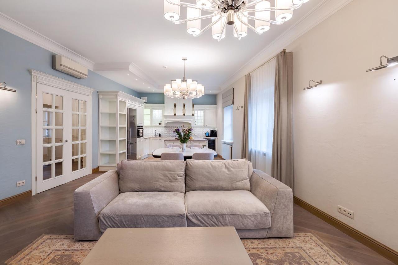Luxury 2Bdr Heart Of Old Town Apartment Вилнюс Екстериор снимка