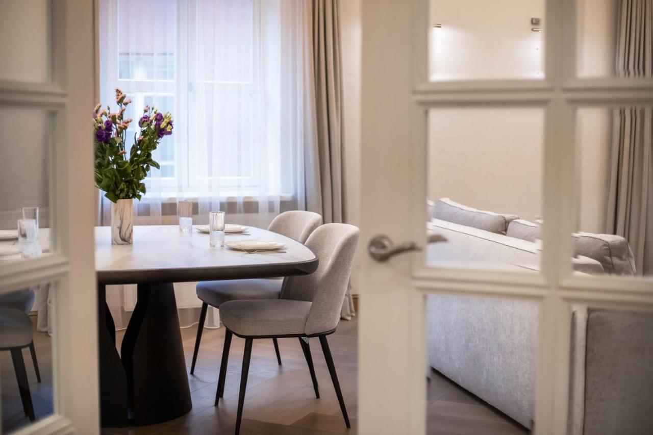 Luxury 2Bdr Heart Of Old Town Apartment Вилнюс Екстериор снимка
